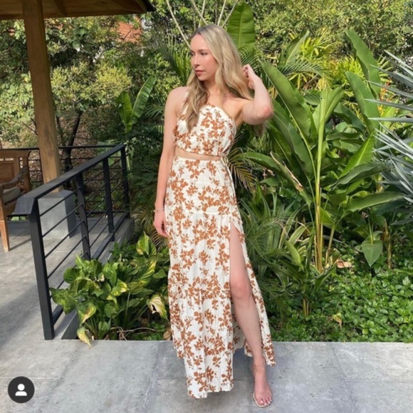 MEGHAN ONE SHOULDER TWO PIECE SET WITH MAXI SKIRT IN BLACK FLORAL SHOWPO - Picture 5 of 5